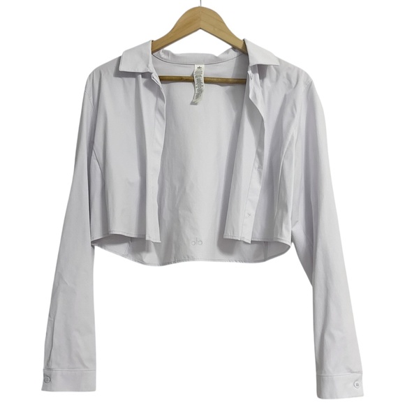 Alo Cropped Take Me Out Button Up - Picture 2 of 6